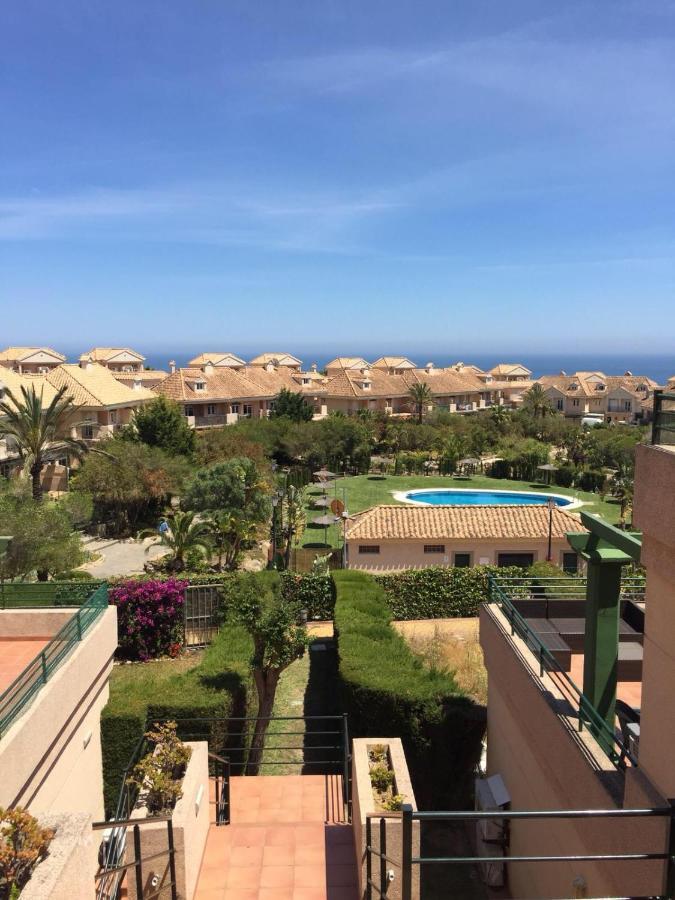 شقة Bonito Apartamento En Alcaidesa Con Piscina المظهر الخارجي الصورة